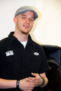 Davide présentant le projet